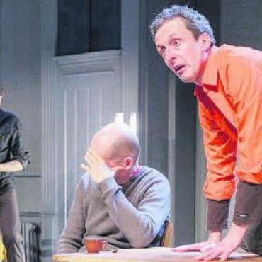 «Das Doppel» - «Das Doppel » ist ein Kammerspiel um Vorbestimmung – zu bestaunen am nächsten Samstag im Sternensaal. Bild: pd