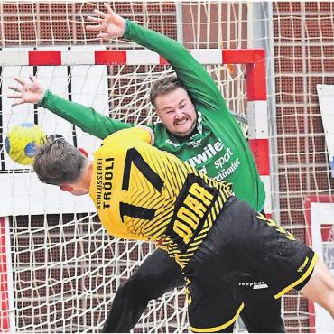 Abgezockter Sieg - Wiederum ein sicherer Wert und der Mann des Spiels: Muri-Goalie Ivo Rütimann. Bilder: tvm