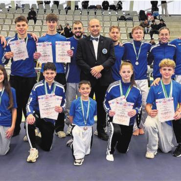 Meisterliche Wohler - Kickboxing Wohlen darf nach dem starken Turnier in Yverdon gleich mehrere Podestplätze in der Schweizer Meisterschaft feiern. Bild: zg