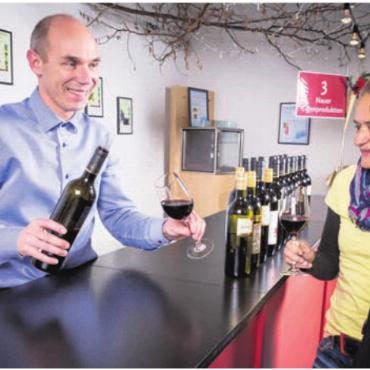 Ein Anlass für Geniesser - Patrik Nauer lädt bald wieder zum Weinfestival. Bild: zg
