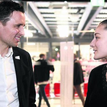 «Hoffe auf viel Euphorie» - Das Highlight steht bevor: Verbandspräsident Pascal Jenny (aus Wohlen) und Nati-Spielerin Daphne Gautschi (aus Muri). Bild: Alexander Wagner