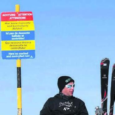 Schnee aus dem Schattenloch - Auf der Piste zu Hause, ob privat oder beruflich: Andreas Wymann.