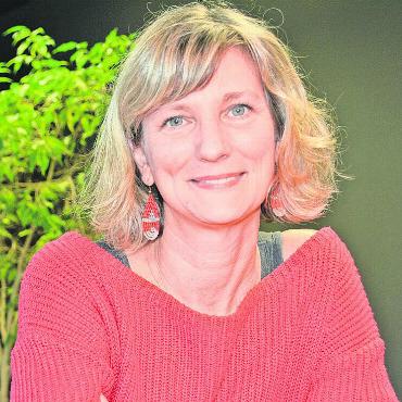 Schoggi soll alle glücklich machen - Andrea Hüsser will den Schoggi-Genuss auch nachhaltig und fair machen. Das Schoggi-Festival soll den Konsumenten die Thematik bewusst machen. Bild: Sabrina Salm
