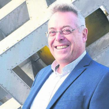 «Mit den Vorteilen glänzen» - Einwohnerratspräsident Marc Läuffer fordert vor allem bei den Finanzen mehr Realität: «Wir können nicht ewig über unseren finanziellen Verhältnissen leben.» Bild: Archiv/chh