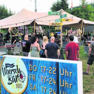 Wie ein Sechser im Lotto - Der neue Standort der Übersehbar entpuppt sich als Glücksfall, das Areal wirkt kompakter, übersichtlicher und gemütlicher. Bilder: Chregi Hansen