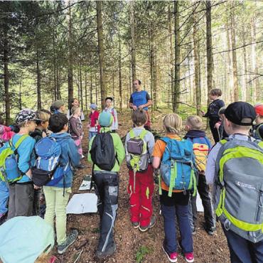 Freizeit sinnvoll gestalten - Ausflüge in die Natur gehören schon immer ins Ferienpass-Programm.