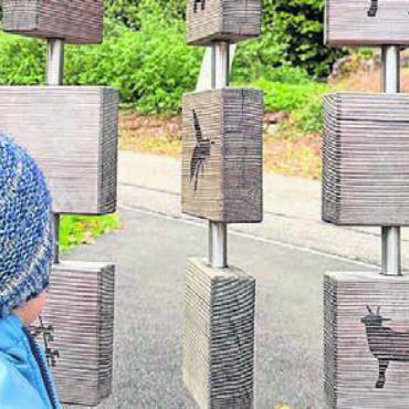 Auf dem richtigen Weg - Im Sinnespark in Villmergen gibt es viel zu entdecken. Bild: spr