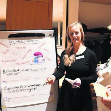 «Wir können Weichen stellen» - Das Co-Präsidium der Mitte, Stefanie Dietrich (links) und Sonja Isler-Rüttimann, nahm sich der Herausforderung Gesundheit und Betreuung an.