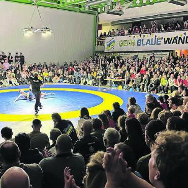 Den Euphorie-Schatz gefunden - Volle Bachmattenhalle: 700 Fans sind dabei und sorgen für eine tolle Atmosphäre.