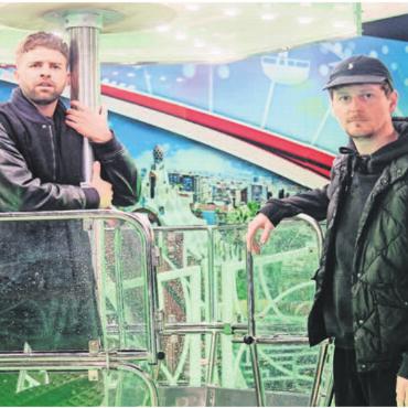 Da bleibt kein Auge trocken - Nico Siempre und Marco Gurtner plaudern aus dem Nähkästchen. Bild: pd