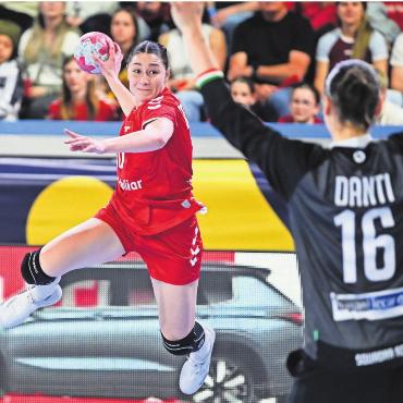 Ohne Zweifel zum EM-Ticket - Daphne Gautschi zeigte starke Leistungen. Die Murianerin ist nun wieder zurück bei Ramnicu Valcea, ihrem Team in Rumänien. Dort stehen das Final-4-Cupwochenende und der Saisonfinal an, bevor sie ihre Zelte da abbricht und zurück nach Frankreich wechselt.