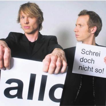 Erst «Ohne Rolf», dann Jazz Night - Das Duo «Ohne Rolf» wird das Publikum an der Veranstaltung «ibw persönlich» begeistern. Bild: pd
