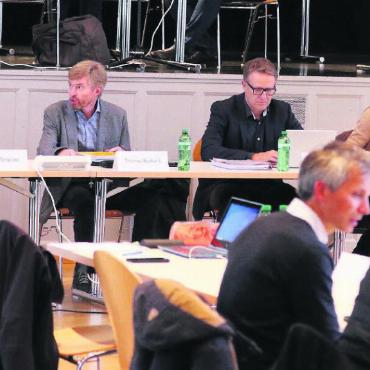 «An die Schmerzgrenze gehen» - Der Gemeinderat muss beim Budget nochmals über die Bücher, das Parlament verlangt deutliche Verbesserungen und einen tieferen Steuerfuss. Bilder: Stefan Sprenger