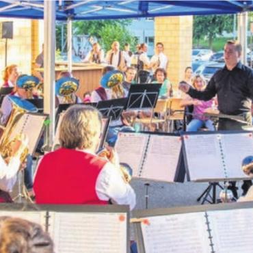 Mit Unterstützung aus Auw - Musikalische Vorfreude – das Sommernachtskonzert in Mühlau steigt bald. Bild: zg