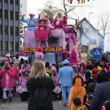 Fasnachtsumzug in Wohlen zieht 18 000 Menschen an