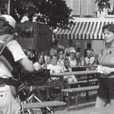 Monika Fasnacht in Sarmenstorf - Moderatorin Monika Fasnacht war klar der Star des Tages. Bild: Archiv