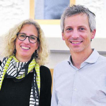 «Vereinbarkeit von Beruf und Familie» - Guter Gastgeber: Matthias Angst, Präsident der Grünliberalen Wohlen, hiess Barbara Portmann willkommen. Bild: zg