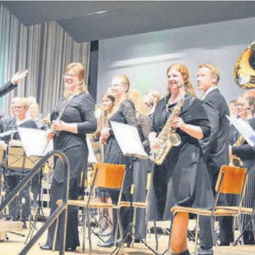 Wer hat die Noten geklaut? - Die MG Villmergen, hier eine Aufnahme vom Jahreskonzert im Frühling, wagt jetzt etwas Neues. Bild: Archiv