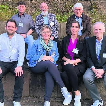 So viele Pflegestunden wie noch nie - Neu ist der Vorstand der Spitex Mutschellen-Reusstal mit sieben Personen besetzt. Oben, v. l.: Christian Schafroth, David Streiff (Vizepräsident) , Guido Wehrli. Unten, v.l.: Samuel Felber (neu), Brigitte Weibel (Präsidentin), Julia Huber und Thomas Rohrer. Bilder: Sabrina Salm