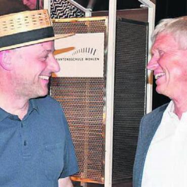 Start in eine neue Ära - Präsidentenwechsel beim Verein Schweizer Strohmuseum: Martin Laubacher (links) ist Nachfolger von Martin Burkard. Bild: dm