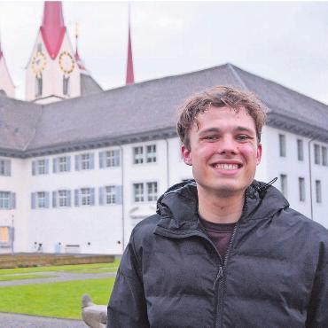 Riesige Faszination genutzt - Seine Neugier auf die Geschichte des Klosters ist noch nicht gestillt. Aber vorerst liegt Andrin Gaberthüels Fokus auf den Maturprüfungen. Bild: Annemarie Keusch