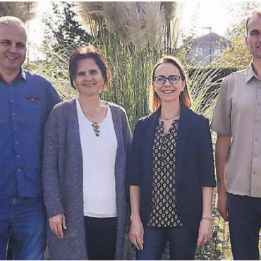 Der nächste Schritt folgt immer - Sie leiten den Verein «Zukunft für Burkina Faso», von links: Meinrad, Brigitte, Sonja und Matthias Keusch.