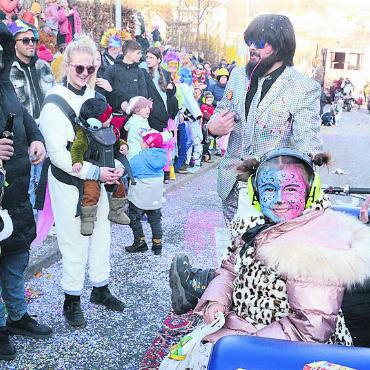 Bereit für das grosse Jubiläum - Vor zwei Jahren feierten Umzugsteilnehmer und Tausende von Zuschauern eine grosse Party. Das soll diesmal wieder so sein. Bild: Archiv