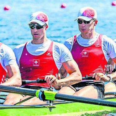 Kurs in Richtung Los Angeles - Tim Roth (2. v. r.) und seine Teamkollegen haben das Olympische Diplom knapp verpasst. Der Beriker hofft, dass ihm die gesammelten Erfahrungen in Zukunft helfen werden. Bild: Swiss Rowing