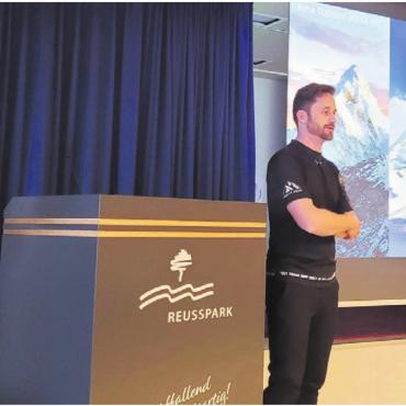 Wenn der Berg ruft - Alexander Barden (links) und Stefan Jungen haben zwei der drei wohl schönsten Gipfel der Welt schon bestiegen, den Alpamayo in Peru und das Schweizer Matterhorn. Der Ama Dablam in Nepal fehlt ihnen noch.