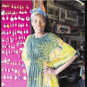 Afrikanische Leckerbissen - Harriet Suter lädt ein. Bild: zg