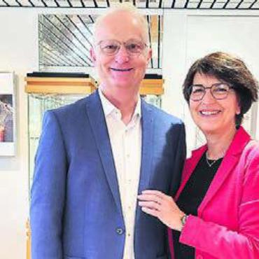 Exklusive Schmuckpräsentation von Humphrey Edelstahlschmuck - Heinz und Gabriela Strebel