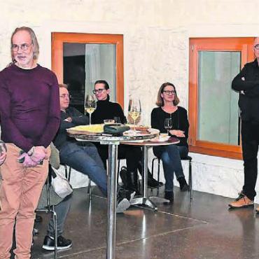 «Für ein starkes Wohlen» - Gemeindeammann Roland Vogt (rechts) hielt die Festansprache: «Wohlen kommt an die Kapazitätsgrenzen», warnte er.