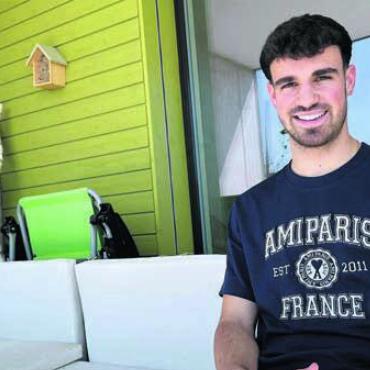 Leben, Tod, Fussball - Flavio Caserta zu Hause in Rottenschwil. Bild: spr