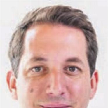 Halb gewonnen - Stefan Sprenger, Redaktor.
