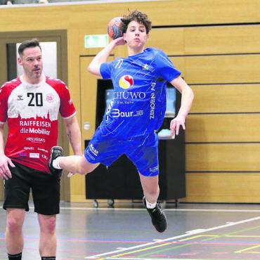 Arbeitssieg gegen Sursee - Der 17-jährige Colin Wyss konnte im Spiel gegen Sursee mit fünf Toren überzeugen. Bild: jg