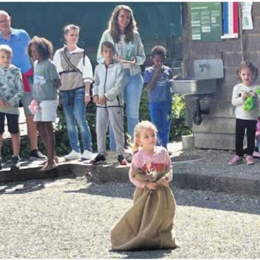Wertvolles Supplement - Die Kinder konnten sich mit vielen Spielen verweilen und so den Sinnespark kennenlernen.