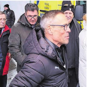 Bei Freunden in der Ostschweiz - FC-St.-Gallen-Präsident Matthias Hüppi schaut persönlich bei der Gruppe vorbei.