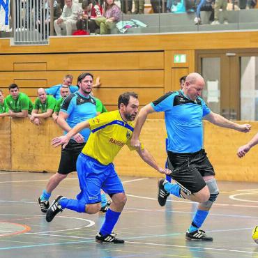Drohung an Vereine - In den Wohler Turnhallen wird fast täglich Sport betrieben, wie hier am Turnier des FC Wohlen. Doch nicht immer klappt alles so, wie es sein müsste. Bild: Archiv