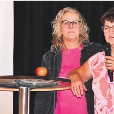 «Es braucht verlässliche Werte» - Die Anliegen der Mitte-Frauen vorgestellt (v. l.): Marianne Stänz, Sandra Blasucci und Rita Brem aus Oberwil-Lieli. Bilder: Daniel Marti