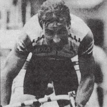 50 Jahre Vollgas gegeben - So kannte man ihn. Am 16. Juni 1987 gewann Werner Stutz den Prolog zur Tour de Suisse und erhielt das Leadertrikot.