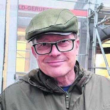 Zum Tanzen gebracht - Adrian Räber, selbst Musiker, hat einfach Spass an dem, was Tante Kaspar boten.