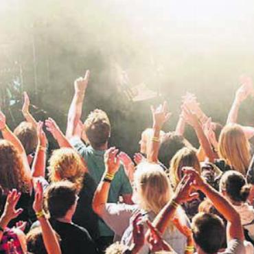 Neu-Start Nit-Mix-Partys - Nit-Mix-Partys begeistern und bringen die Besucher auf die Tanzfläche. Bild: zg