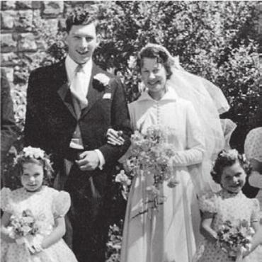 Militärkreuz für Tapferkeit - Jack Donats Hochzeit mit Wendy am 16. Mai 1953.