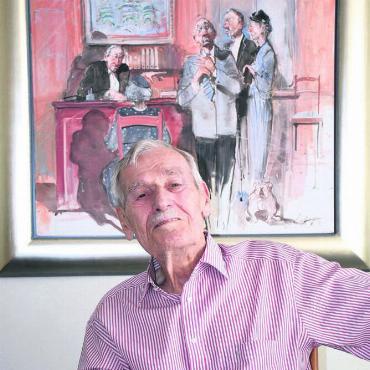 Vorbild mit viel Charme - Alois Lütolf im letzten Sommer in seinem Notariatsbüro. Damals blickte er für diese Zeitung auf die Anfangszeiten des Einwohnerrates zurück. Bilder: Archiv