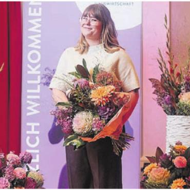 Vize-«Housekeeper» vom Bifang - Verdiente Ehrung: Laura Gmür, stellvertretende Leiterin Hauswirtschaft, Bifang Wohn- und Pflegezentrum, landete auf dem zweiten Rang. Bild: pd