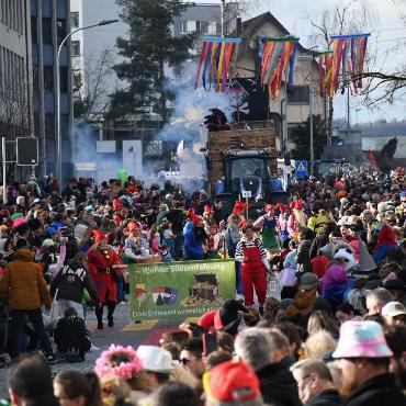 Fasnachtsumzug in Wohlen zieht 18 000 Menschen an