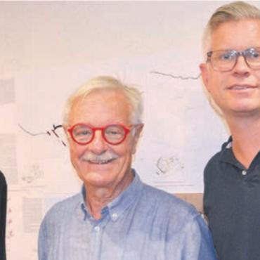 Siegerprojekt vorgestellt - Sie stellten das Siegerprojekt «Jakobs Mantel» vor: (v. l.) Hanspeter Bürgi, Francis Kuhlen und Cyrill Gisi. Bild: rwi