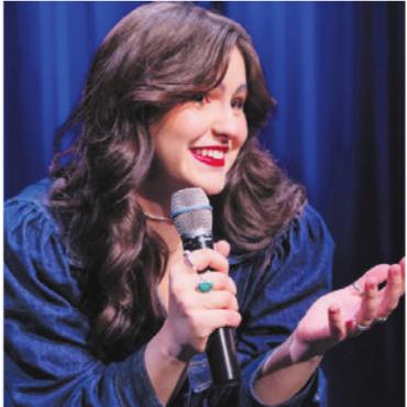 Der neue Comedy-Shootingstar - Julia Steiner hängte zugunsten der Bühnentätigkeit ihren Job als Lehrerin an den Nagel. Bild: pd