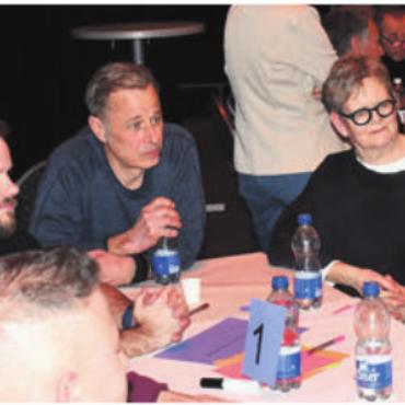 Zusammenhalt stärken - Kulturakteure am Diskutieren. Bild: dm