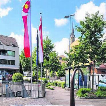 Die grossen Brocken fehlen diesmal - An der «Gmeind» dürfte es ähnlich ruhig sein wie auf dem Dorfplatz an einem Vormittag. Bild: chh